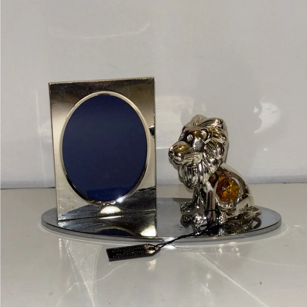 Matashi Silver Plated Tabletop Picture Frame with Crystals Studded Cartoon Lion